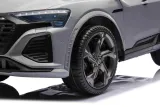 pojazd-audi-sq8-szary-wiek-dziecka-3-lata