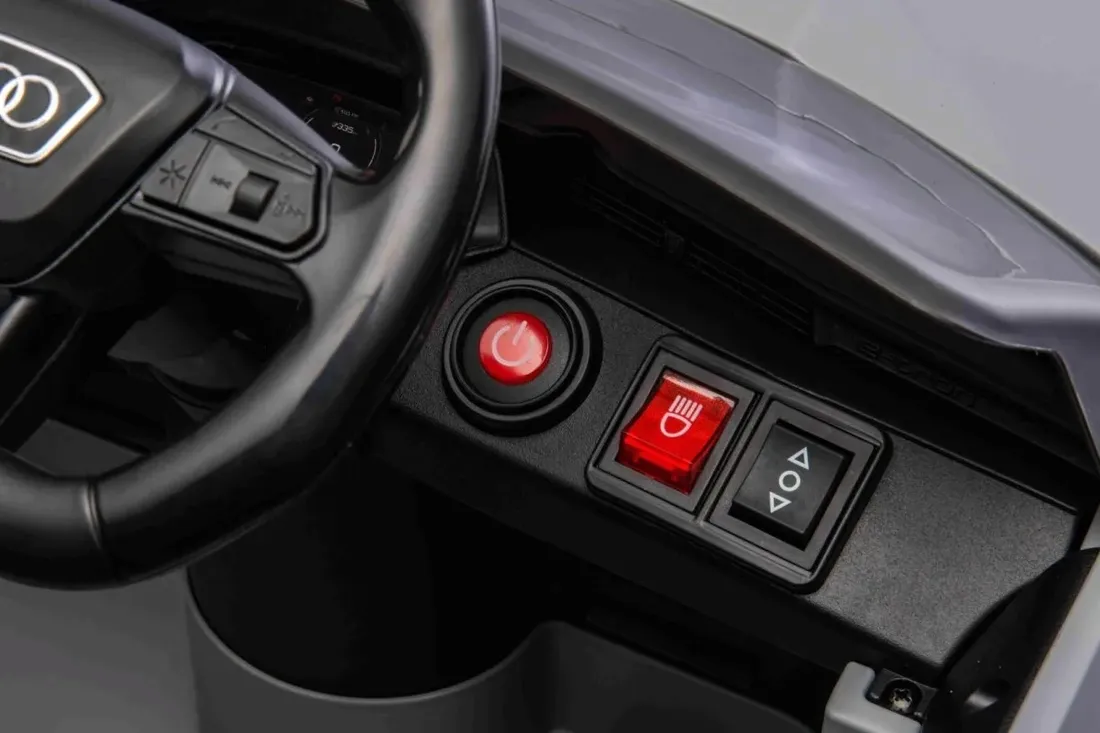 pojazd-audi-sq8-szary-stan-nowy