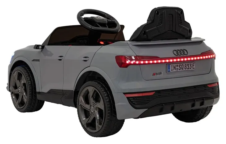 pojazd-audi-sq8-szary-kolor-wielokolorowy-marka-audi