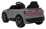 pojazd-audi-sq8-szary-kolor-wielokolorowy-marka-audi
