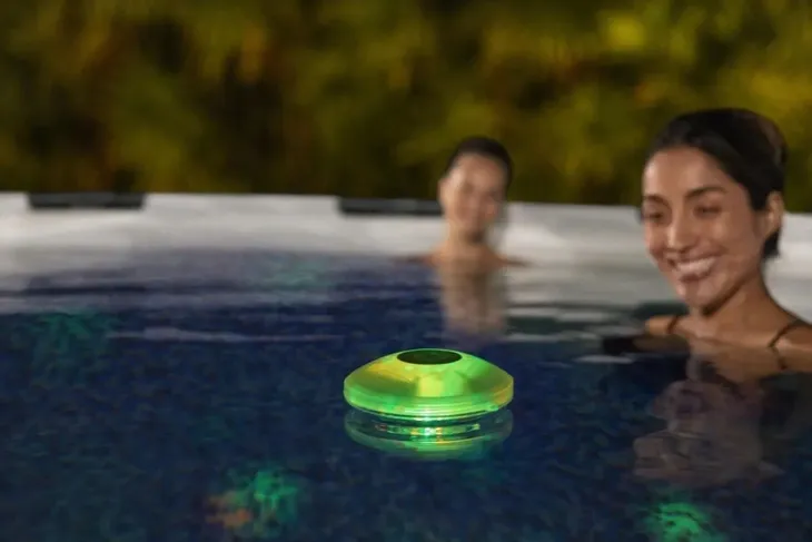 lampka-led-basenowa-bestway-kod-producenta-58419