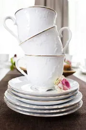 serwis-herbaciano-kawowy-cmielow-rococo-zlota-linia-3604-18-szt