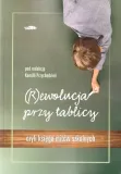 r-ewolucja-przy-tablicy