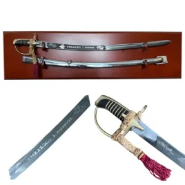 szabla-wojska-polskiego-oficerska-1976-honor-i-ojczyzna-z-pochwa-na-tablo