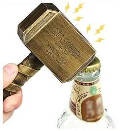otwieracz-do-piwa-z-magnesem-do-lodowki-mlot-thora-mjolnir-zloty-mosiezny