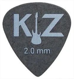 kostka-do-gitary-piorko-kz-jm-20-mm-z-tediorexu-27x25-cm
