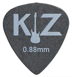 kostka-do-gitary-piorko-kz-jm-088-mm-z-tediorexu-27x25-cm