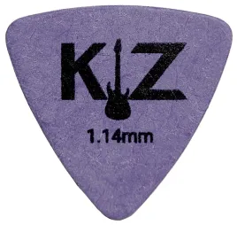 kostka-do-gitary-piorko-kz-triangle-114-mm-z-tediorexu-32x34-cm