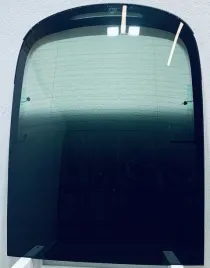 szyba-tylna-w-klape-tesla-3-2017-oryginal