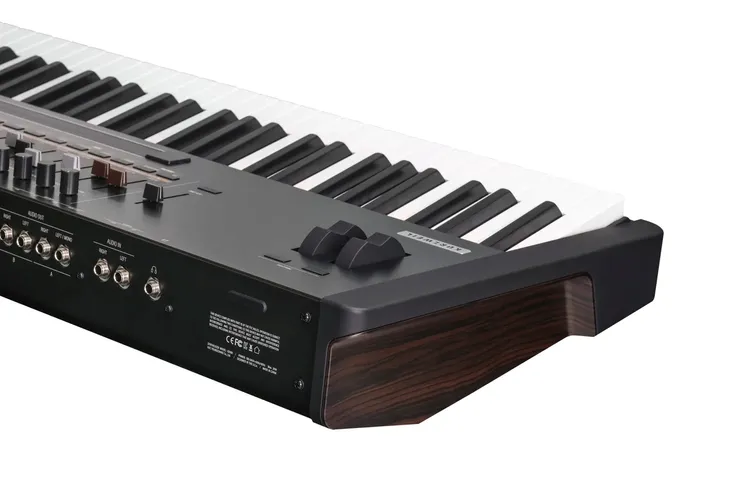 kurzweil-k2088-syntezator-workstation