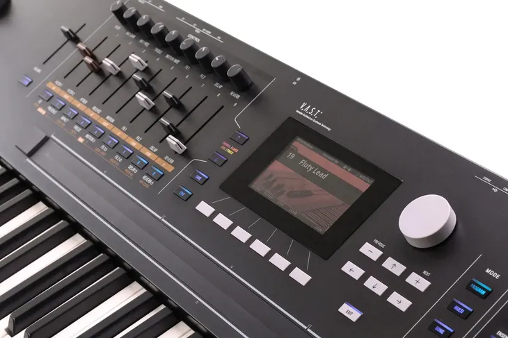 kurzweil-k2088-syntezator-workstation
