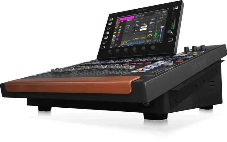 behringer-wing-compact-mikser-cyfrowy