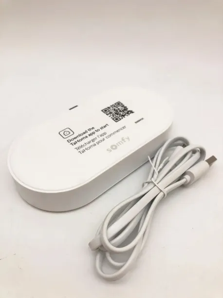 somfy-connectivity-kit-centralka-sterujaca-wifi-zasilanie-sieciowe