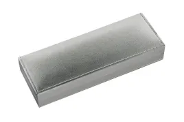 etui-z-flokowana-wysciolka-srebrne