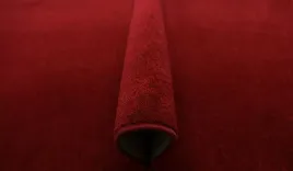 dywan-ultimate-twist-20-czerwony-na-jucie