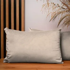 dekoracyjna-poszewka-na-poduszke-40x60-cm-w-kolorze-bezowym-welurowa