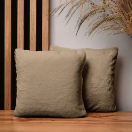 dekoracyjna-poszewka-na-poduszke-jaska-30x30-cm-z-imitacji-futra