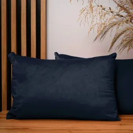 dekoracyjna-poszewka-na-poduszke-40x60-cm-w-kolorze-ciemnoniebieska