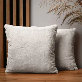 dekoracyjna-poszewka-na-poduszke-40x40-cm-jasnoszara-imitacji-futra