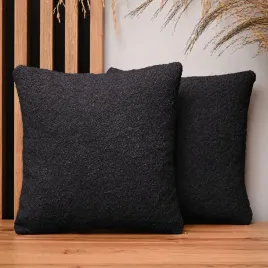 dekoracyjna-poszewka-na-poduszke-jasiek-35x35-cm-w-kolorze-czarnym