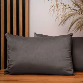 dekoracyjna-poszewka-na-poduszke-40x60-cm-brazowa-z-tkaniny-welurowej