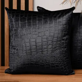 dekoracyjna-poszewka-na-poduszke-55x55-cm-w-kolorze-czarna