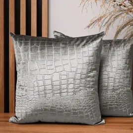 dekoracyjna-poszewka-na-poduszke-45x45-cm-w-kolorze-jasnoszarym