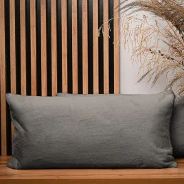 dekoracyjna-poszewka-na-poduszke-40x80-cm-ciemnoszary-z-imitacji-futra