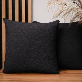 czarna-poszewka-50x50-cm-z-tkaniny-szenilowej-z-tekstura