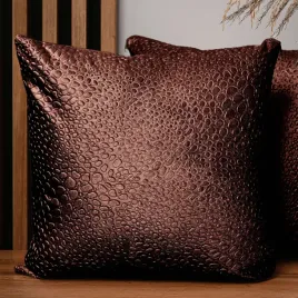 welwetowa-poszewka-55x55-cm-czerwono-brazowa-z-tekstura-kropli