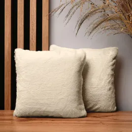 dekoracyjna-kremowa-poszewka-futerkowa-30x30-cm-z-zamkiem-blyskawicznym