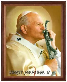 obraz-religijny-jan-pawel-ii-z-krzyzem-w-ramie-30x40-cm
