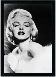 obraz-w-czarnej-ramie-o-wymiarach-50x70-cm-marilyn-monroe