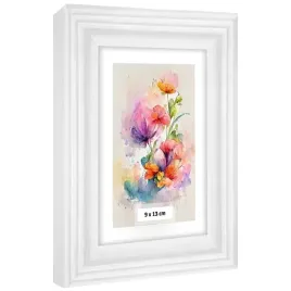 biala-drewniana-ramka-9x13-cm-na-zdjecia-i-obrazy-frezowana-elegancja