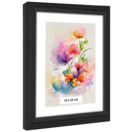 czarna-frezowana-ramka-drewniana-15x21-cm-na-zdjecia-i-plakaty