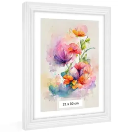 frezowana-biala-ramka-drewniana-21x30-cm-na-zdjecia-i-plakaty
