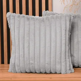 dekoracyjna-poszewka-na-poduszke-50x50-cm-szara-imitacja-futra