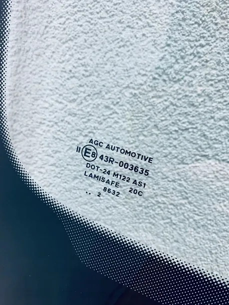 szyba-czolowa-nowa-audi-q2-2016-sensor-stan-nowy