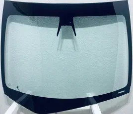 szyba-czolowa-przednia-tesla-y-sedan-2021-akustyka-kamera-sensor