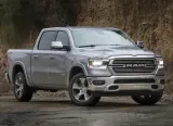 szyba-czolowa-dodge-ram-2019-stan-nowy