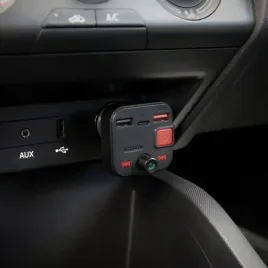 savio-tr-15-transmiter-fm-z-wyswietlaczem-bluetooth-i-ladowarka-pd-usb-c-u