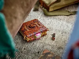 lego-harry-potter-76449-chomping-monster-book-of-monsters