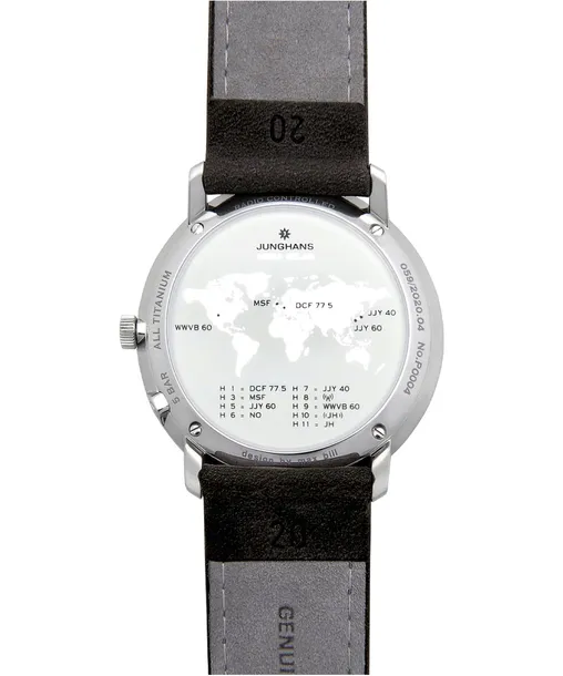 zegarek-junghans-max-bill-mega-solar-radio-controlled-material-koperty-tytan