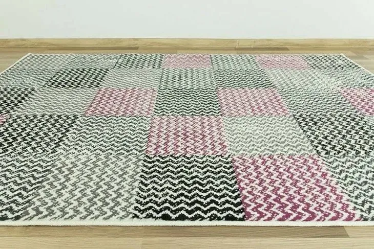 dywan-do-salonu-pokoju-szary-fioletowy-kratka-patchwork-luna-200x290-cm-kolor-odcienie-szarosci-kremowy-odcienie-fioletowego-odcienie-rozowego-czarny-grubosc-10-mm