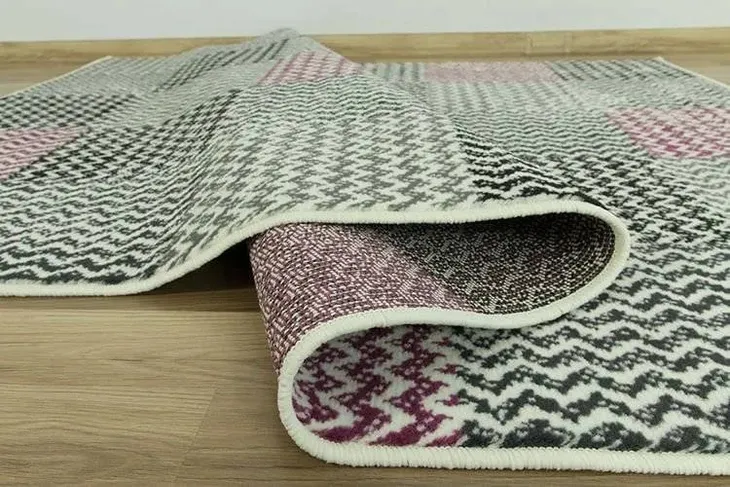 dywan-do-salonu-pokoju-szary-fioletowy-kratka-patchwork-luna-200x290-cm-grubosc-10-mm-kolor-odcienie-szarosci-kremowy-odcienie-fioletowego-odcienie-rozowego-czarny