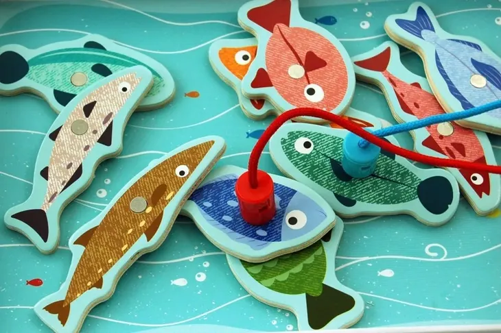 gra-magnetyczna-pingwin-na-rybach-bohater-brak