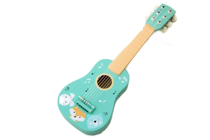 gitara-drewniana-zwierzaki-marka-nefere