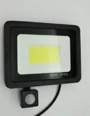 lampa-led-halogen-naswietlacz-50w-czujkaslim