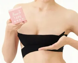 boob-tape-tasma-modelujaca-i-unoszaca-biust-dekolt