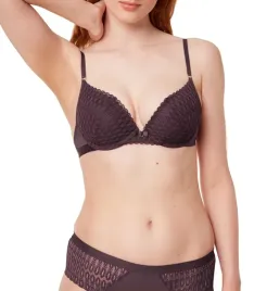 biustonosz-push-up-na-fiszbinie-triumph-aura-spotlight-t-whu-070-e